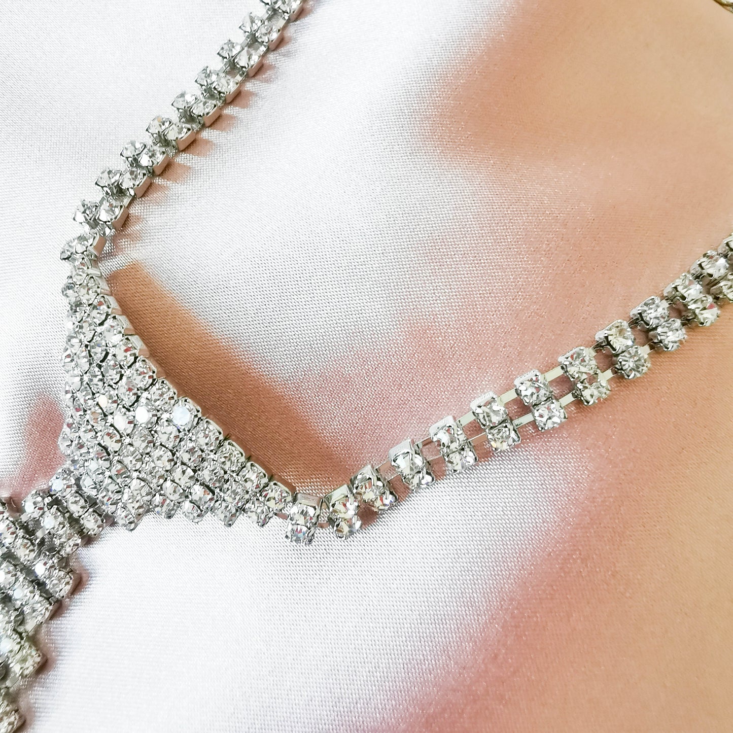 Elegant Rhinestone Pet Necklace & Tie | For Cats and Dogs