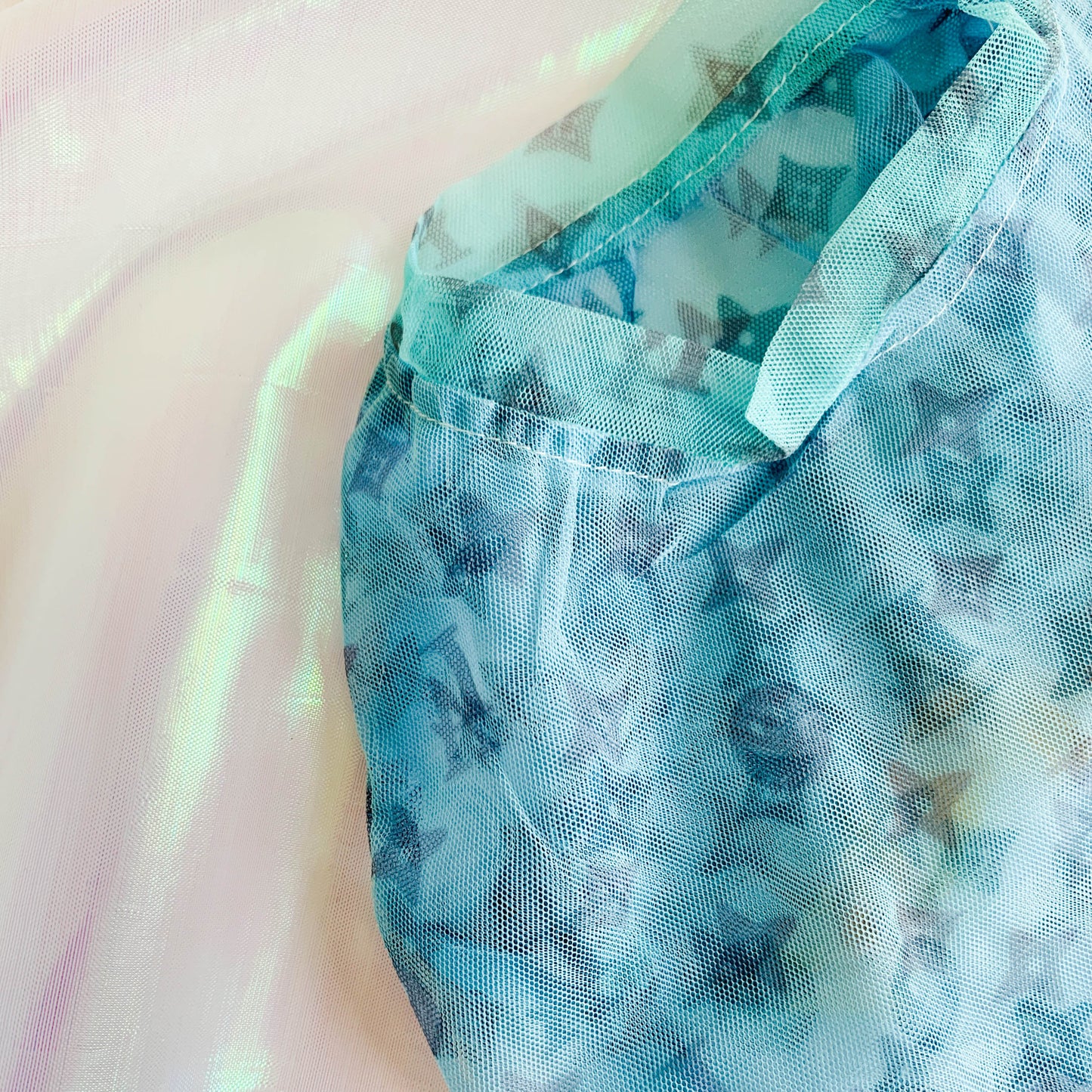 [Last Chance] Happy LA Smiley Face Summer Pet Mesh Top