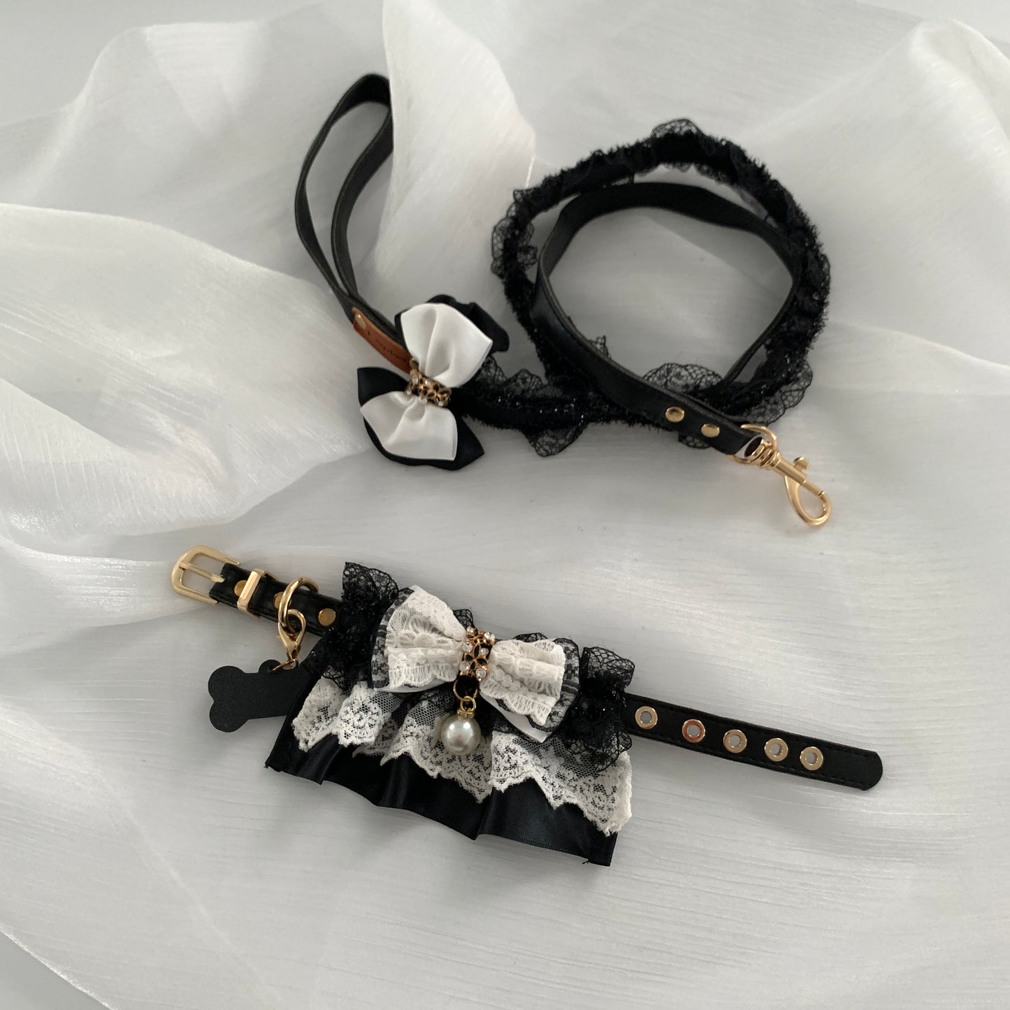 Monochrome Lace Lolita Pet Collar & Leash | For Cats and Dogs